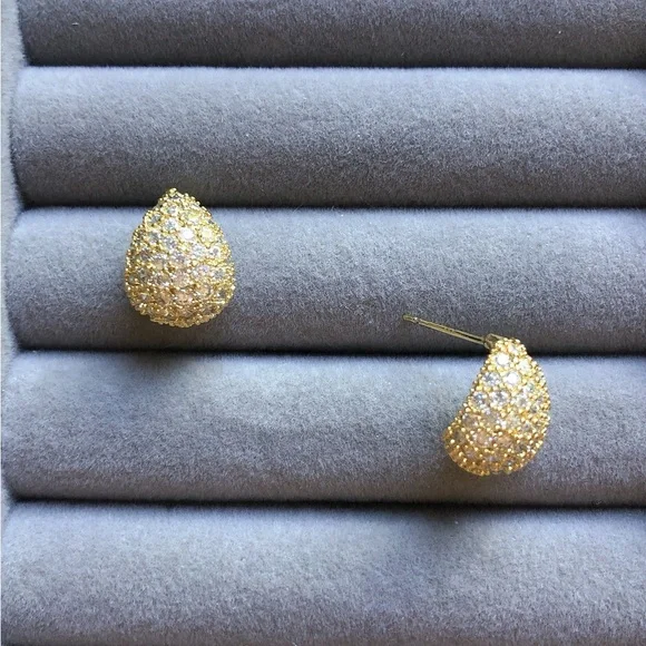 ✨18K Gold Teardrop Earrings - Picture 3 of 6